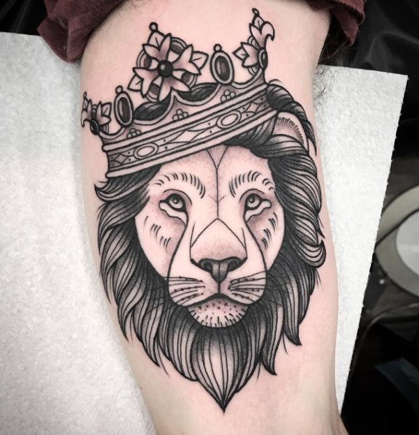 Gambar Singa dengan Mahkota